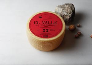 PREMIUM SHEEP CHEESE RESERVA DE FAMILIA 270 DAYS CURED